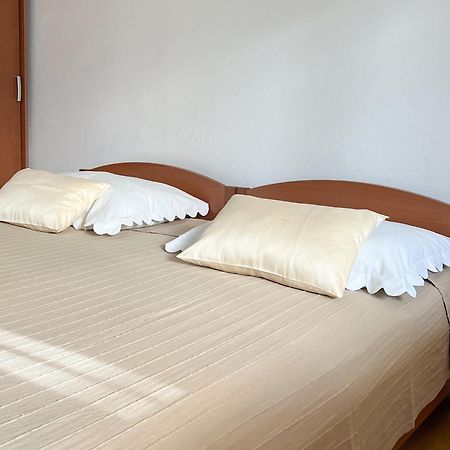 Seaside Apartments And Rooms Baska Voda Bagian luar foto