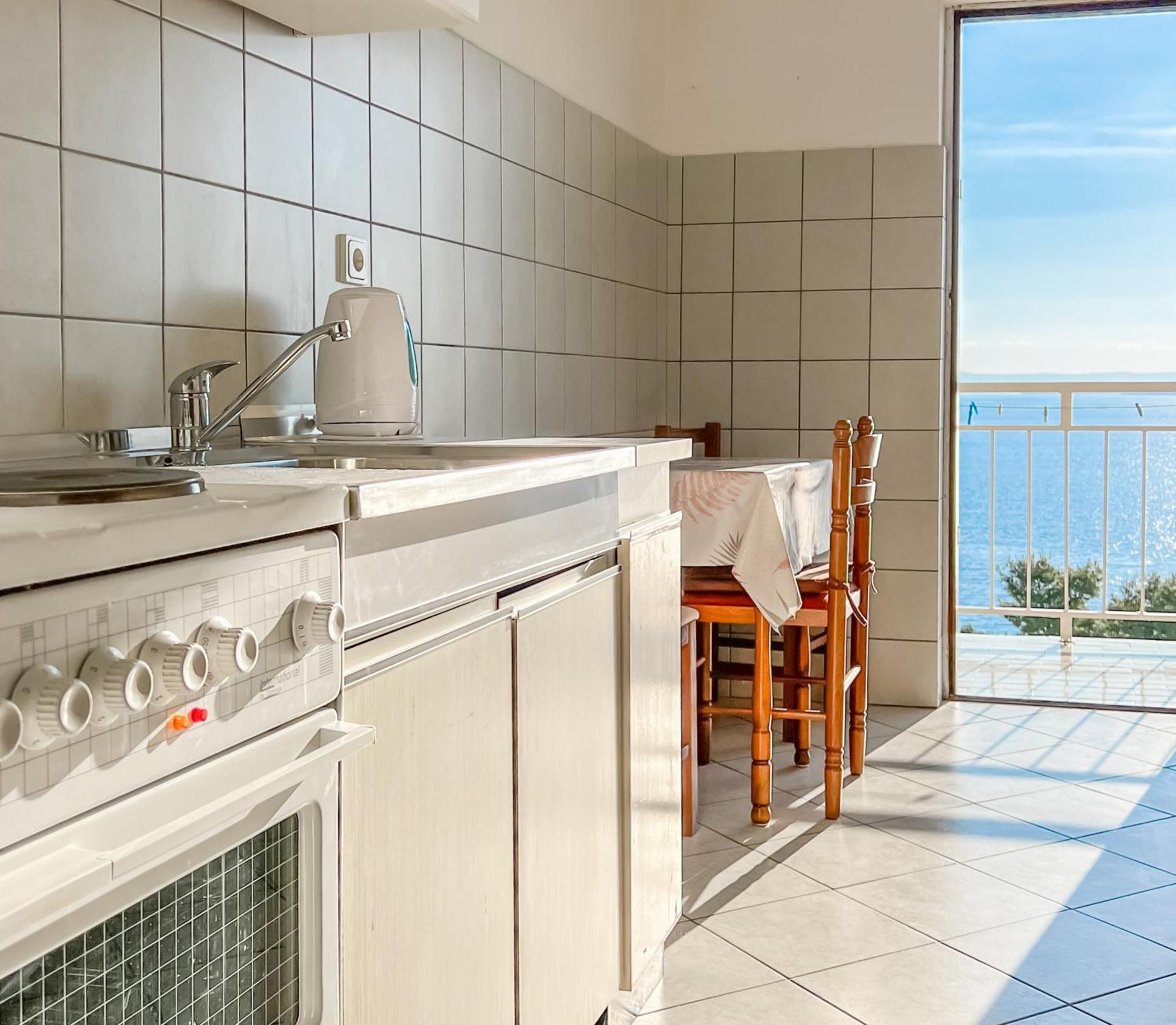 Seaside Apartments And Rooms Baska Voda Bagian luar foto