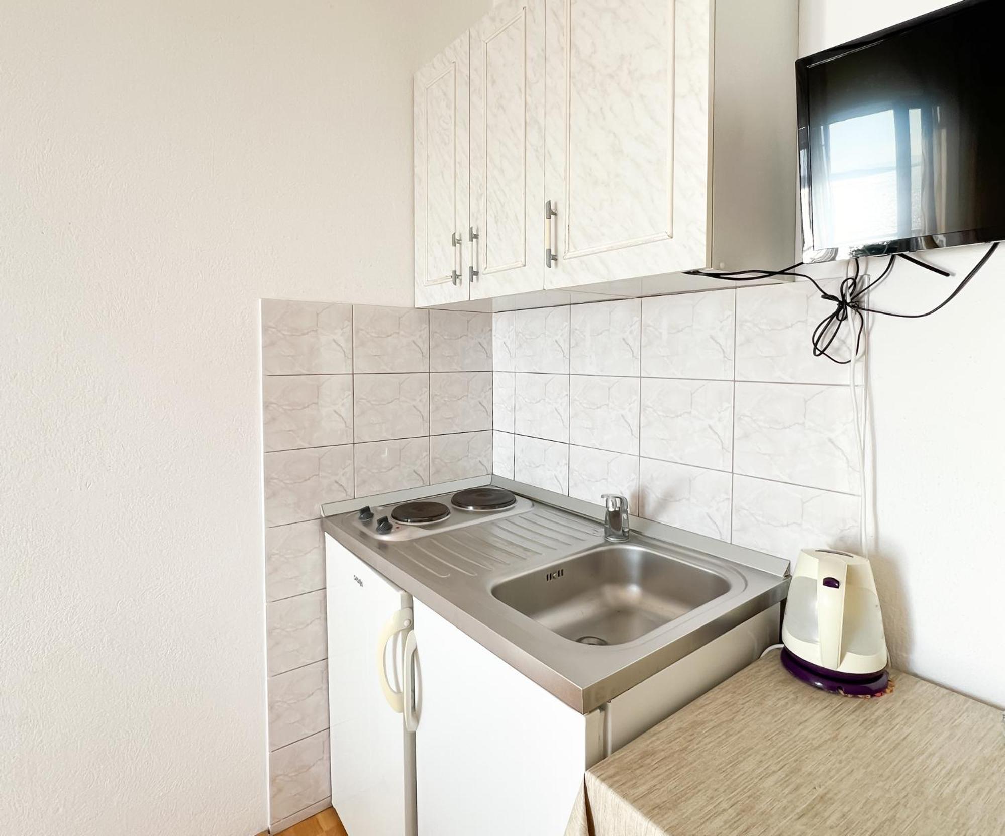 Seaside Apartments And Rooms Baska Voda Bagian luar foto